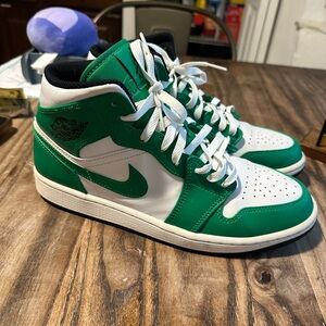 Nike Air Jordan 1 Mid “Lucky Green/White”